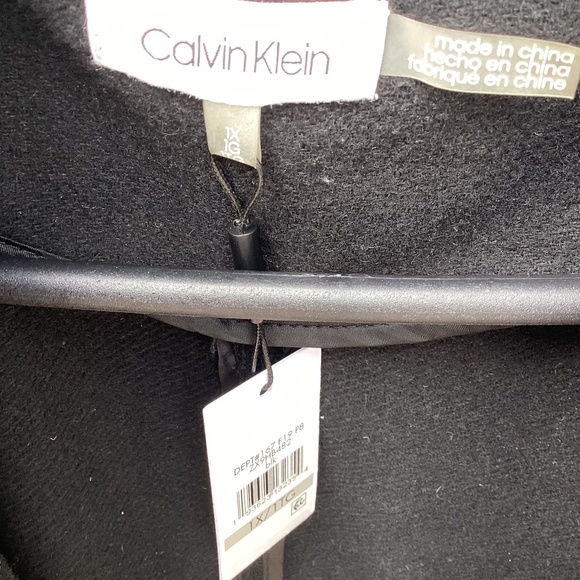 Calvin Klein.  BNWT. Plus size. 1X. Open coatigan with fringing. Black. - Picture 4 of 5